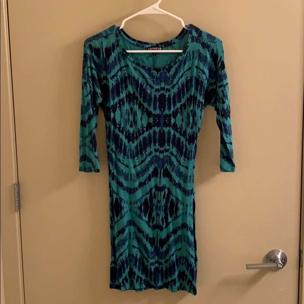 Express 3/4 Sleeve Tidied T-shirt Dress